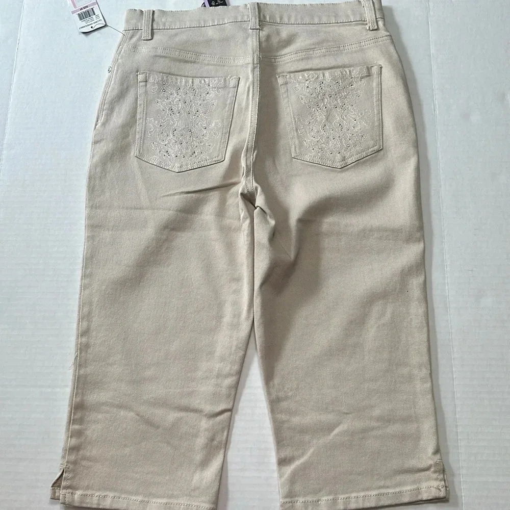Gloria Vanderbilt Amanda Skimmer Crop Stretch Embellished Pockets‎ Size 6P NWT - Picture 2 of 13